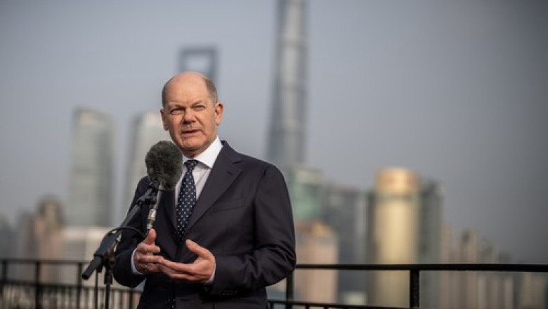 Replica lui Scholz, intrebat de un student chinez cum sa evite canabisul in Berlin: Nu fuma. Eu fac 66 de ani si nu am fumat niciodata Imagine