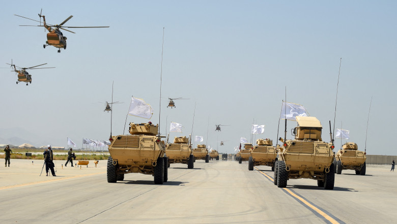 Replica talibanilor, dupa ce Trump a spus ca vrea controlul bazei aeriene Bagram din Afganistan: I-am expulzat pe americani din Emirat Imagine