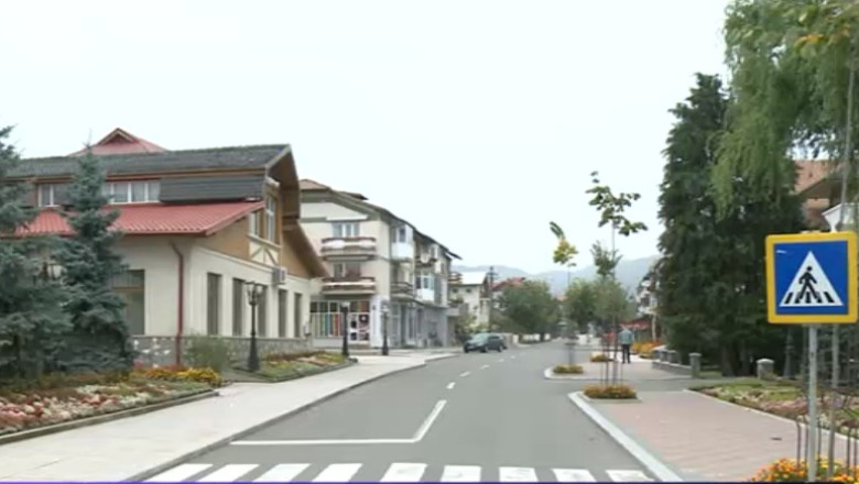 REPORTAJ. „E boieri d-astia!”. Jumatate din sumele alocate intregului judet Prahova au ajuns la Cornu Imagine