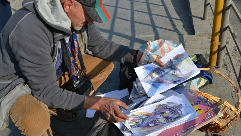 REPORTAJ. „Ungurul”, om al strazii: Pot sa-l bat pe Stefan Popa Popas la desen Imagine