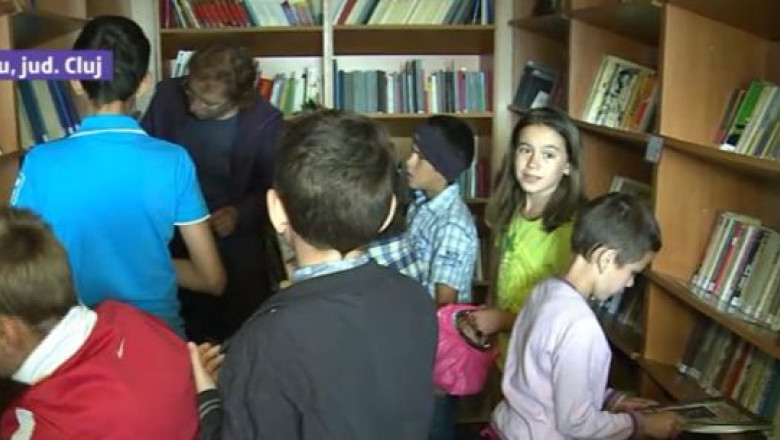 RESPONSABILI CU EDUCATIA. Biblioteca pe roti, bucuria copiilor Imagine