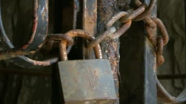 Restrictii pentru turisti, in Piatra Craiului. Accesul va fi permis doar pe traseele omologate, contra unei taxe de cinci lei Imagine