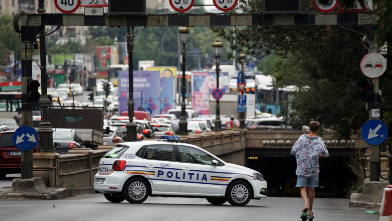 Restrictii temporare de trafic, vineri, in Pasajul Unirii, pe sensul dinspre Piata Universitatii. Anuntul Brigazii Rutiere Imagine
