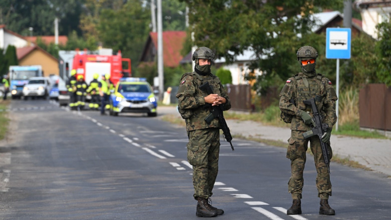 Resturi de racheta au fost gasite in estul Poloniei, anunta politia militara Imagine