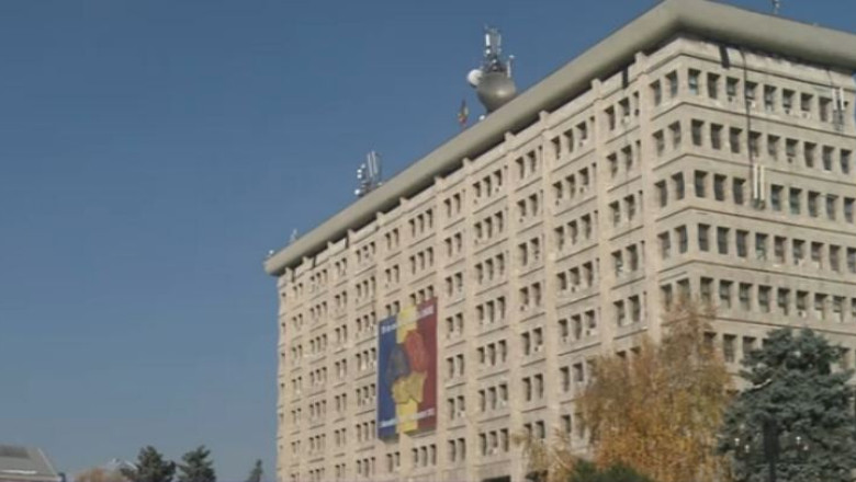 Reteaua de la Prahova. Unul dintre membri ar fi scos din banci, cu sacosa, peste 100 de milioane de lei Imagine