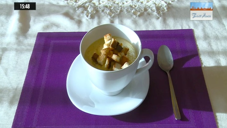 Reteta saptamanii. Supa crema de telina cu creveti Imagine