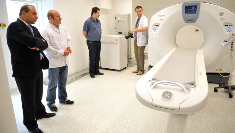 Retete false, decontate la stat. Perchezitii la o clinica privata din Bucuresti. Peste 100 de persoane vor fi audiate Imagine