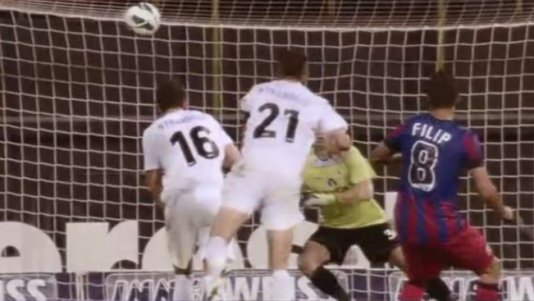 RETROSPECTIVA 2013. Cele mai frumoase goluri din Liga 1 Imagine