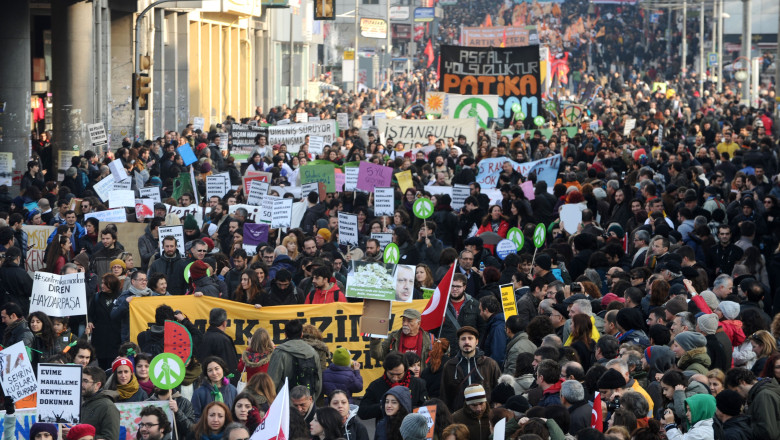 RETROSPECTIVA 2013. Razboaiele, protestele si atentatele teroriste au marcat intreaga lume Imagine