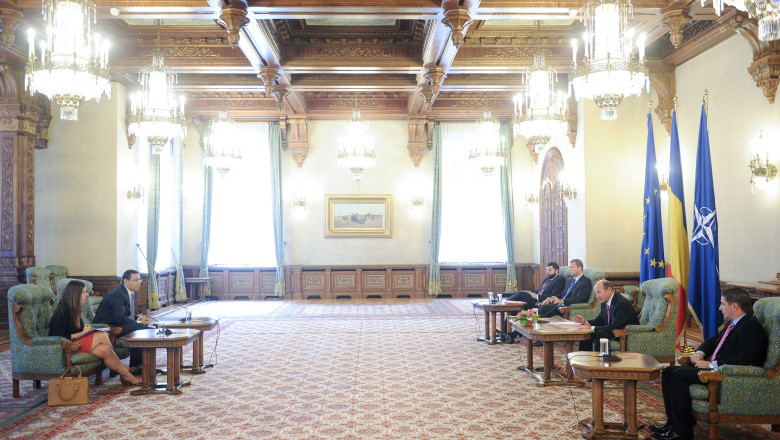 RETROSPECTIVE 2014 | Gafele ministrilor: de la "Fa, Doina", la MTO si Romulus si Remus gasiti de vulpe Imagine