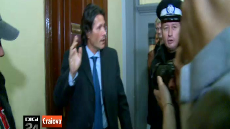 Reunire amanata la FC Universitatea Craiova   Imagine