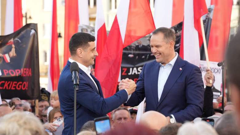 Reuters, despre alegerile din Romania: MAGA o ia spre est. Favoritul prezidential se urca pe valul dreptei radicale Imagine