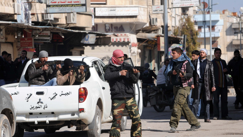 Reuters: Rusia trimite arme in Siria prin Romania Imagine