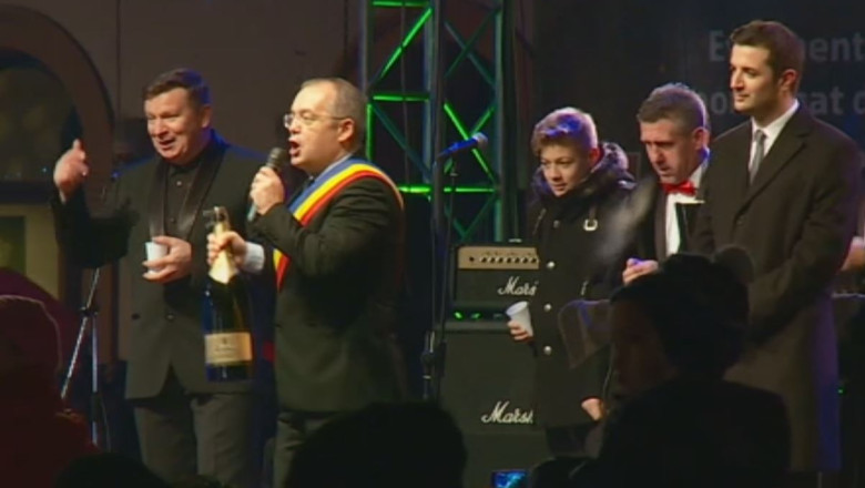 Revelion in Piata Unirii Imagine