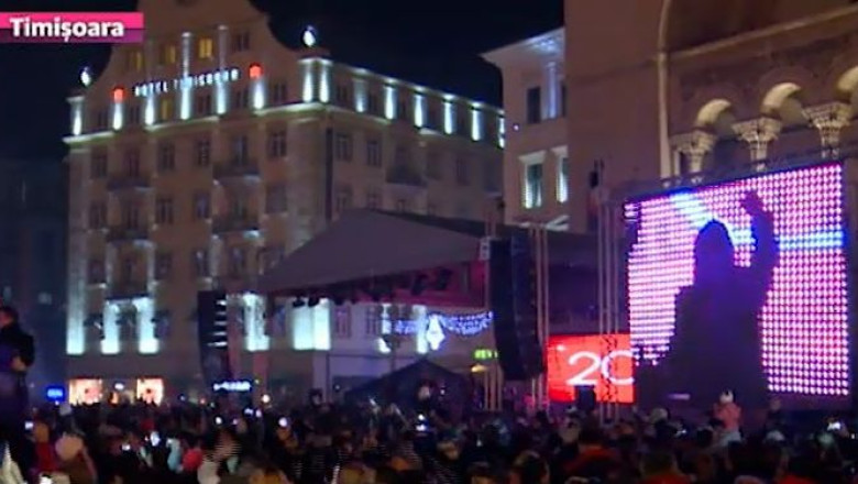 Revelion inghetat. Pe scena din Piata Victoriei din Timisoara urca Flare, Anastasia Sandu si Vunk Imagine