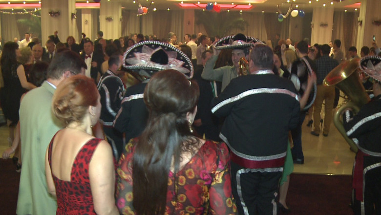 Revelion pe litoral. Cele mai multe restaurante nu mai au locuri libere Imagine