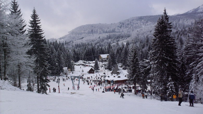 Revelion pe partie la Cavnic, in Maramures Imagine