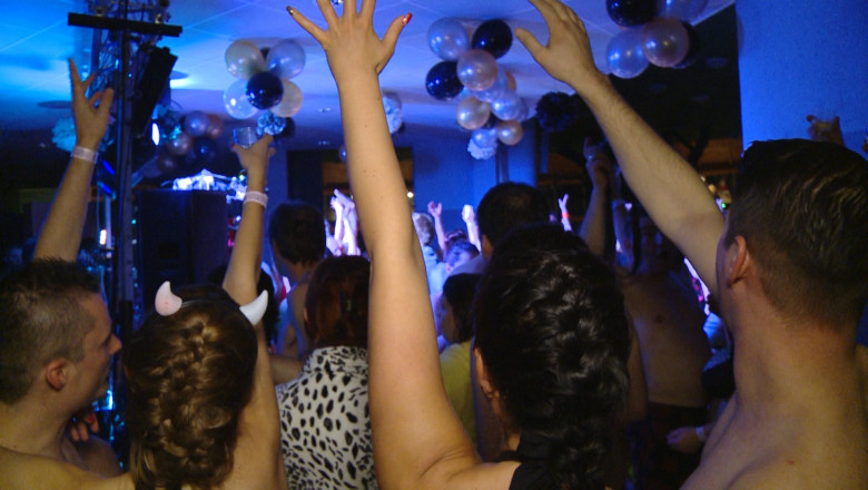 Revelion romanesc in Ungaria, la Hajduszoboszlo Imagine