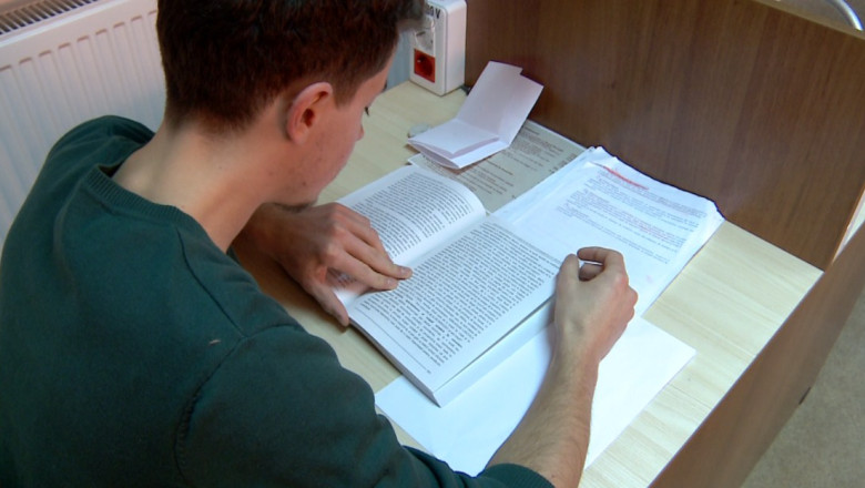 Revin in tara pentru studii. Zece tineri romani care au locuit in strainatate, inscrisi la USAMV Iasi Imagine