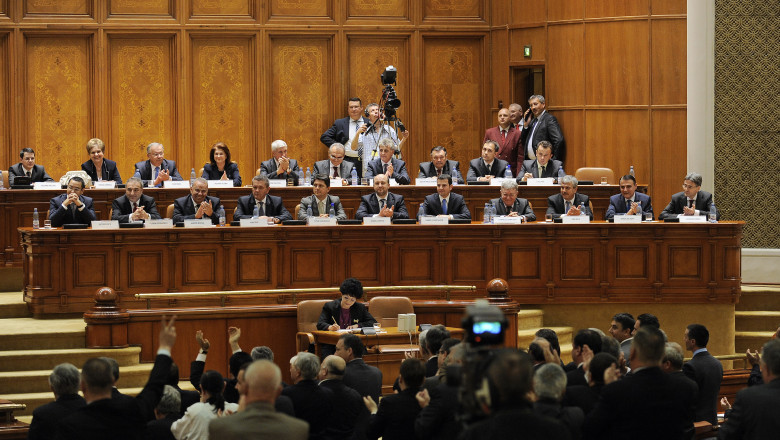 Revizuirea Constitutiei seamana cu o misiune imposibila Imagine