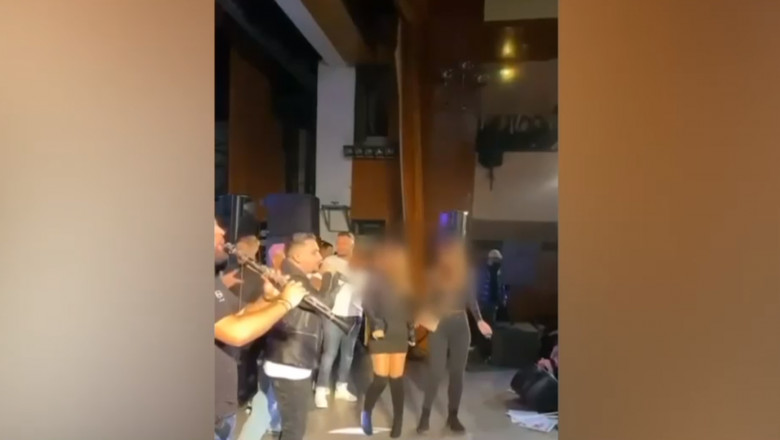 Revolta la Craiova, unde s-au cantat manele cu tenta sexuala la un bal al bobocilor. Cum se apara conducerea liceului Imagine