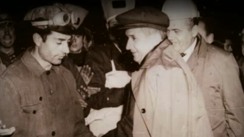 Revoltele din comunism. Minerii au vrut sa negocieze direct cu Ceausescu. Discutiile au durat sase ore Imagine