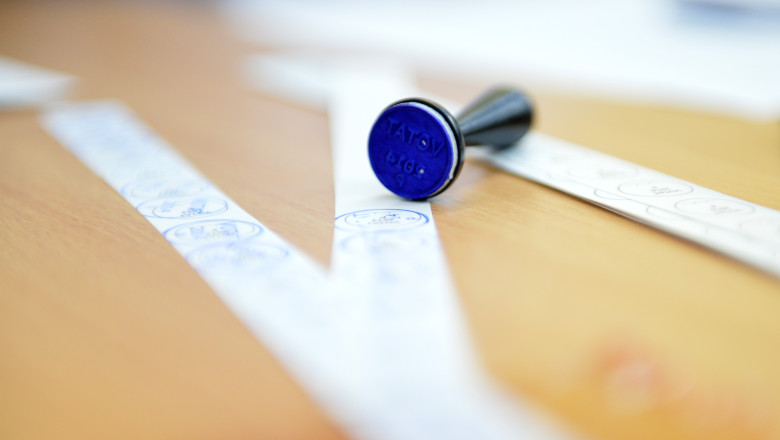 REZULTATE ALEGERI PREZIDENTIALE 2014. Rezultate FINALE anuntate de BEC: V. Ponta - 40,44%, K. Iohannis - 30,37% Imagine