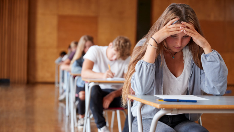 Rezultate simulare BAC 2024. Aproape 40% dintre elevii au luat note sub 5 la Limba romana Imagine