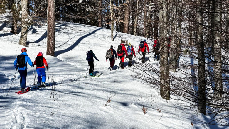 Risc de avalansa la munte. Ce sfaturi au salvamontistii pentru romanii care vor sa faca drumetii montane Imagine