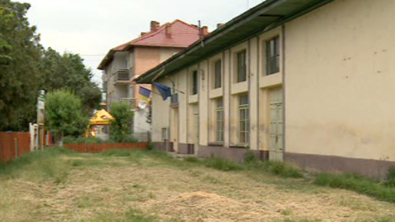 Risipa de bani publici. 16 camine culturale vor fi reabilitate in judetul Iasi Imagine