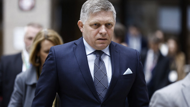 Robert Fico a fost operat din nou si ramane in stare grava. Medicii iau in calcul sa-l transfere la Bratislava Imagine