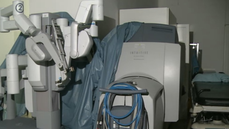 Roboti de milioane de euro zac nefolositi in spitale. Ministerul nu mai finanteaza operatiile Imagine