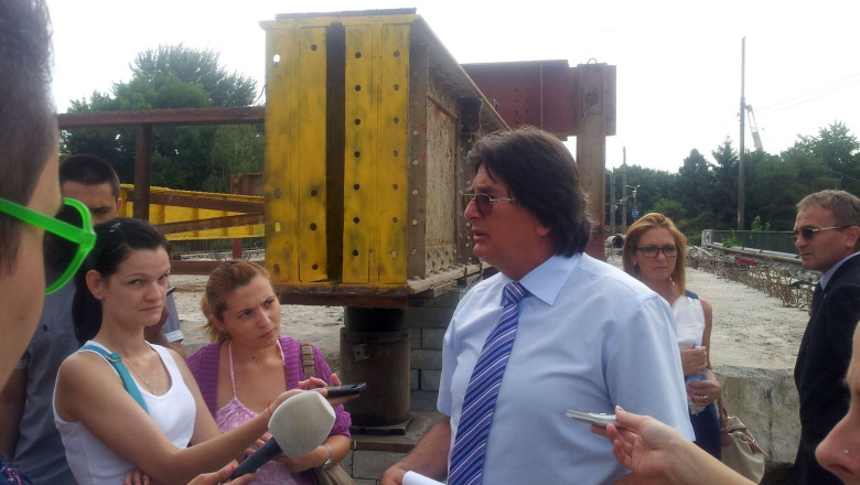 Robu, in inspectie pe santierele Timisoarei. La Michelangelo: lucrarile sunt in grafic, sunt un exemplu de buna practica! Imagine