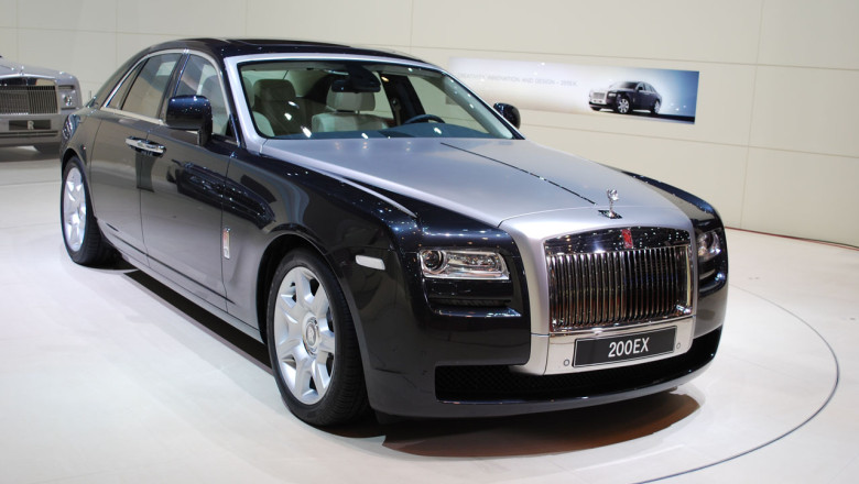 Rolls-Royce raporteaza vanzari-record in 2013 Imagine