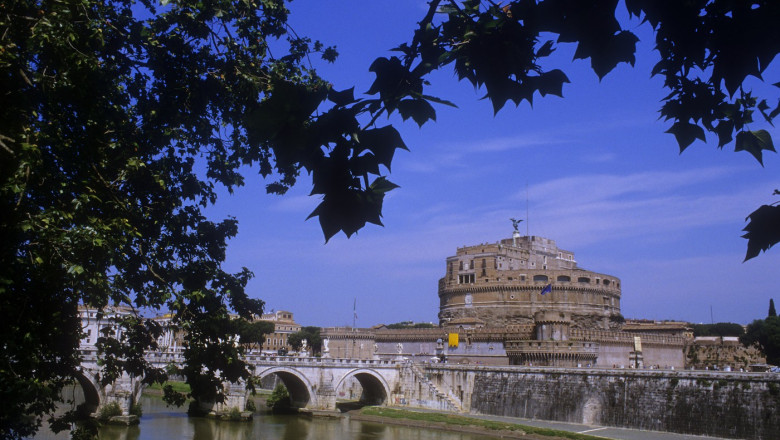 Roma va putea avea putere legislativa si autonomie financiara, printr-o reforma constitutionala Imagine