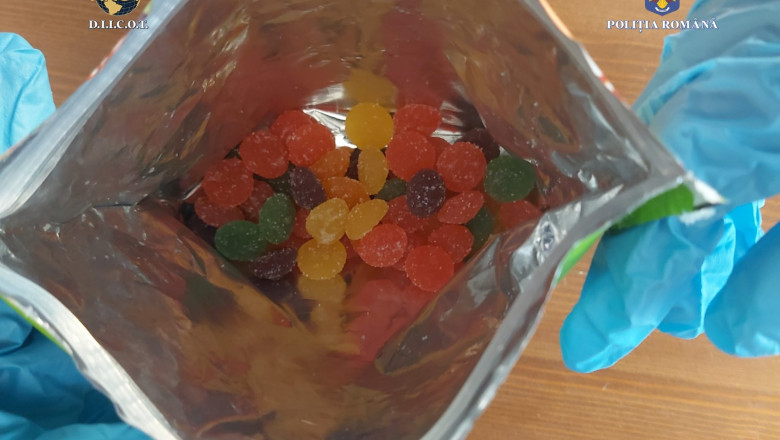 Roman domiciliat in SUA, retinut in cazul fetitei care a ajuns la spital drogata dupa ce a mancat jeleuri la un salon cosmetic Imagine