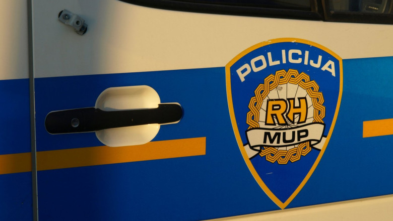 Romani arestati in Croatia. Au dat mai multe spargeri in apartamente, de unde au furat bani, bijuterii si ceasuri Imagine