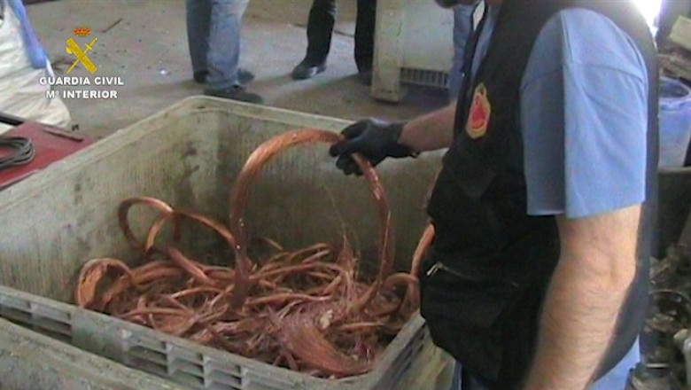 Romani arestati in Spania: au furat cabluri de cupru si transformatoare in valoare de 300 de milioane de euro Imagine