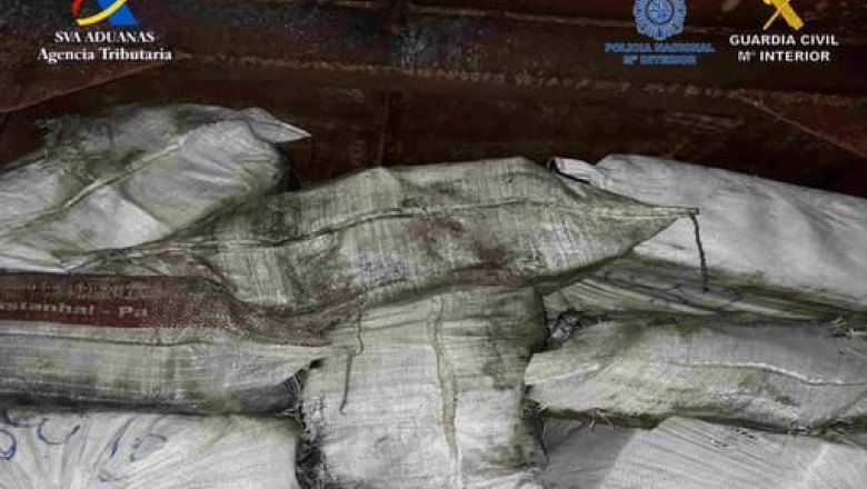 Romani arestati la Valencia intr-o operatiune antidrog. Descinderi in forta la o retea care racola distribuitori de stupefiante Imagine