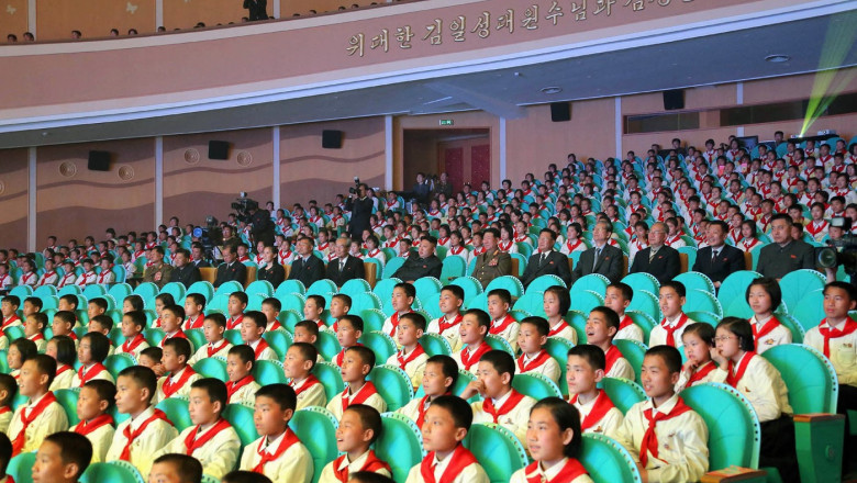 Romani in Coreea de Nord. Ce nu vrea regimul lui Kim Jong-un sa vezi: „Stiu ca venim ca la zoo” Imagine