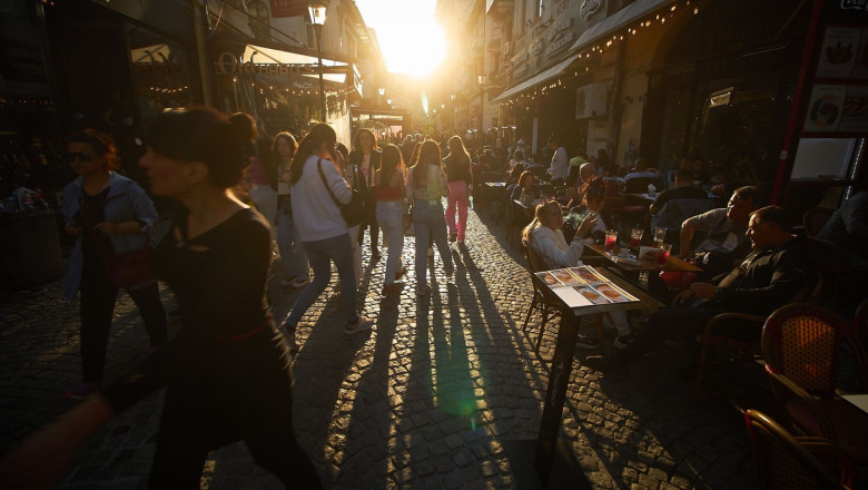 Romania a avut cea mai mare scadere a numarului de locuitori din UE. Eurostat: Populatia a scazut cu peste 2,5 milioane in 20 de ani Imagine