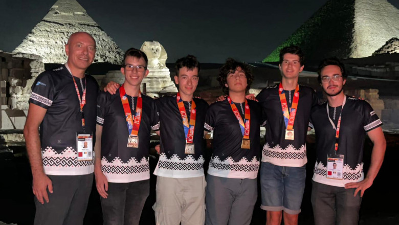 Romania a castigat patru medalii la Olimpiada Internationala de Informatica Imagine