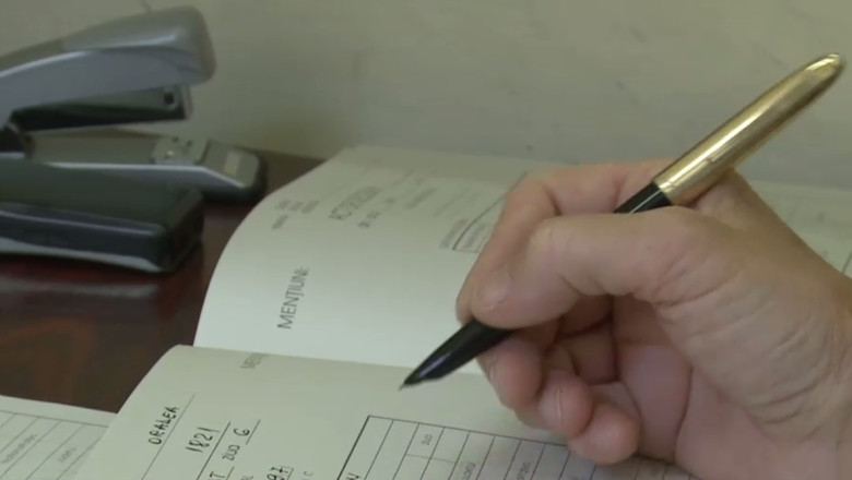 Romania are cei mai multi bugetari din UE, iar din ianuarie incep alte angajari. 37% e ponderea din venituri, fata de 16% in Germania Imagine