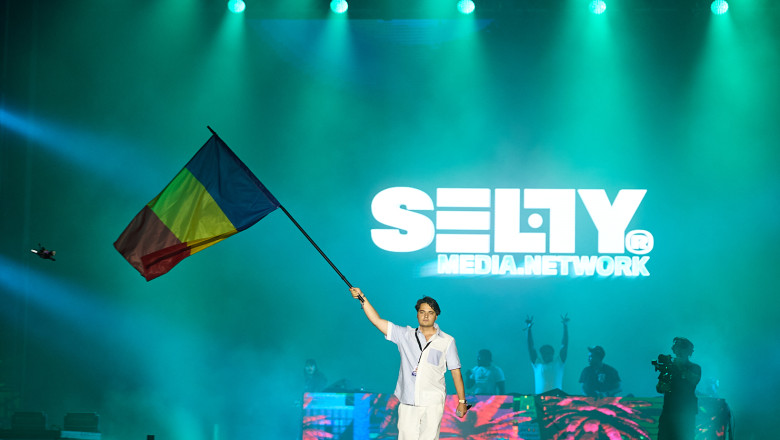 ROMANIA CARE VINE. Un manifest intre generatii Imagine