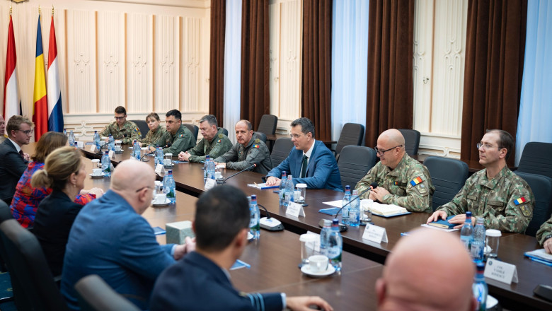 Romania cumpara 18 aeronave F-16 de la Olanda cu un pret simbolic de un euro, pentru instruirea pilotilor NATO la Fetesti Imagine