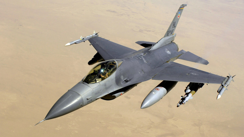 Romania cumpara rachete AIM-120 AMRAAM de la Statele Unite. Acestea sunt compatibile cu avioanele F-16 si F-35 Imagine