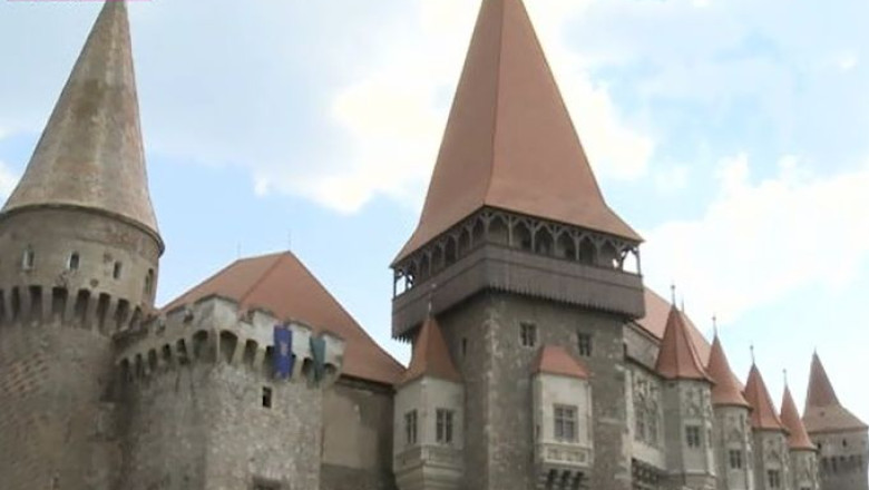 Romania, in topul european al castelelor. Cel al Corvinilor se situeaza pe locul 11, iar Castelul Bran pe locul 14  Imagine