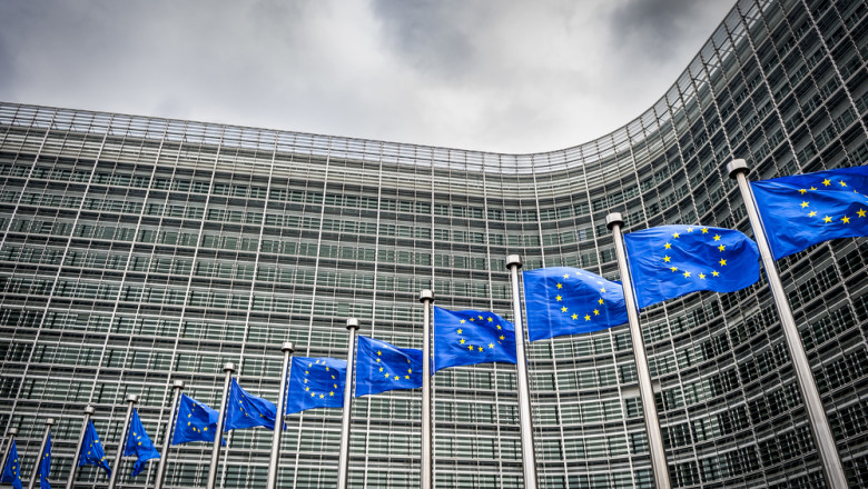 Romania nu a scapat de riscul suspendarii fondurilor europene. Comisia si Parlamentul European discuta situatia deficitului Imagine