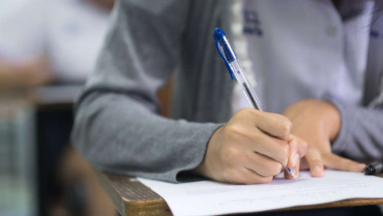 Romania se afla pe ultimul loc in UE, dupa ponderea absolventilor de facultate Imagine
