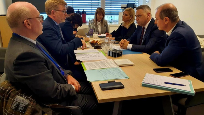 Romania si Franta vor sustine in fata CE prelungirea unor derogari pentru fermieri ca sa compenseze pierderile la cereale Imagine